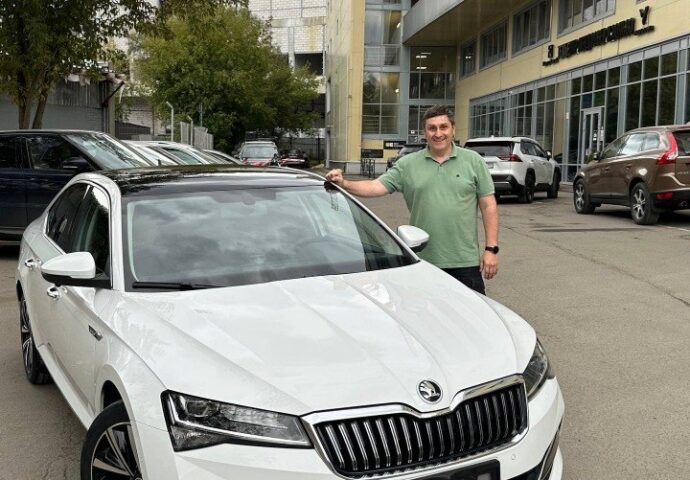 Skoda Superb 23.08.2026 фото 1