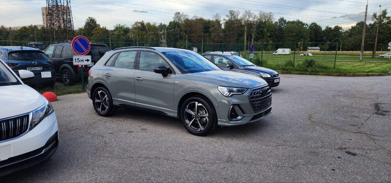 Audi Q3 21.09.2026 фото 2