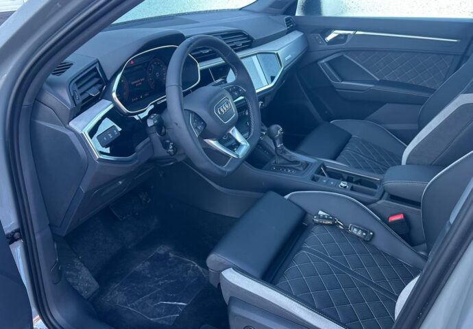 Audi Q3 28.09.2026 фото 6